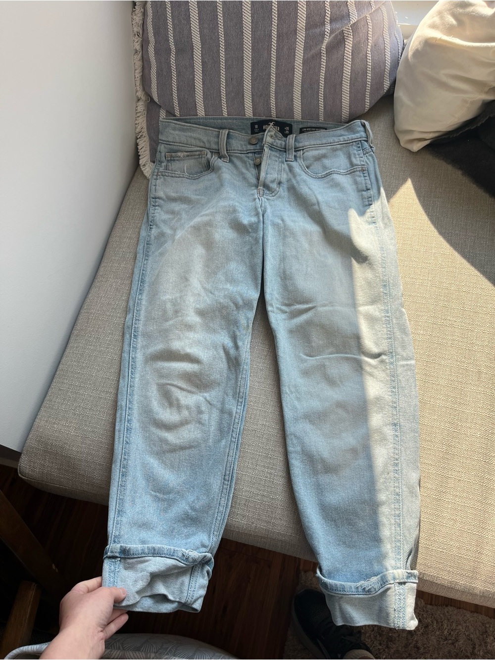 1R low rise crop boyfriend jeans